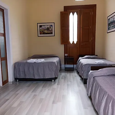 Mango Hostel B&B-3
